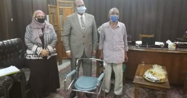 تضامن الدقهلية تستجيب لشكوى مواطن وتوفر كرسى متحرك لطفل يعانى من ضمور بالمخ