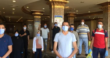 صور.. خروج 5 حالات من نزل الشباب بالطود بعد شفائهم من فيروس كورونا