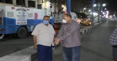 محافظ أسيوط يترأس أعمال التطهير والنظافة بشوارع وميادين حى شرق (صور)