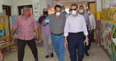 محافظ الغربية يتابع استعدادات المدارس لامتحانات الثانوية العامة 