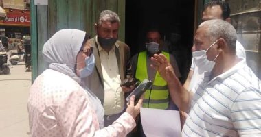 السكرتير العام المساعد للغربية تتفقد منافذ بيع الكمامات بحى ثانى المحلة