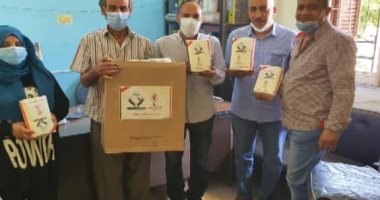 تنسيقية شباب الأحزاب تقدم مستلزمات طبية لمديرية الصحة بمحافظة الأقصر