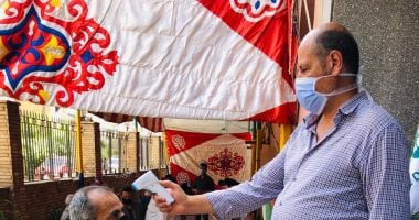 قياس الحرارة والالتزام بالكمامة أبرز إجراءات مجلس الدولة بالمنصورة لعودة العمل "صور" 