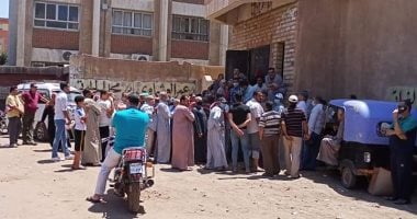 اضبط مخالفة.. زحام على منفذ لبيع السجائر فى سنباط بالغربية رغم التحذيرات