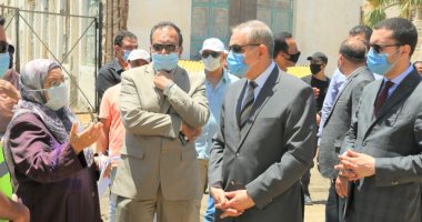 صور .. محافظ كفر الشيخ: مشروع الصرف الصحى بمصيف بلطيم يخدم 200 ألف نسمة