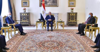 مصر واليونان تؤكدان الحرص الكامل على إنهاء الأزمة الليبية عبر التوصل لحل سياسى..أثينا تدعم "إعلان القاهرة".. والسيسى لوزير الخارجية اليونانى: جهودنا تهدف لاستعادة دور مؤسسات الدولة وملء فراغ السلطة بشكل مؤسسى