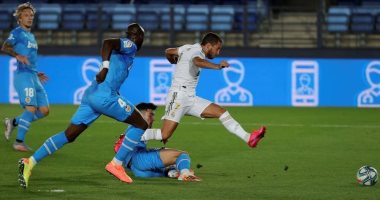 ريال مدريد يتعادل سلبيا مع فالنسيا فى الشوط الأول بالدوري الإسباني.. فيديو