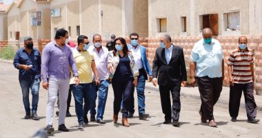 محافظ دمياط تبحث مخطط تطوير سوق الجملة بشطا.. صور