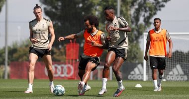 فريق ريال مدريد يستأنف تدريباته بعد الفوز على فالنسيا أمس