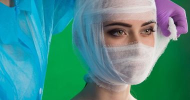 آثارها الجانبية تظهر بعد 10سنوات..تحذير من عمليات تجميل بالمكسيك تسبب تشوهات 