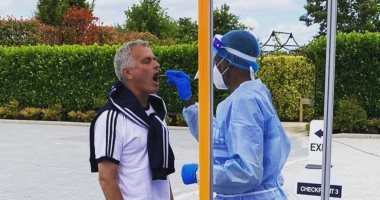 مورينيو يُجري مسح كورونا قبل الدخول لمقر تدريبات توتنهام