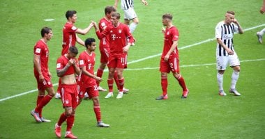بايرن ميونخ يحتفل بالدوري الألماني بثلاثية ضد فرايبورج.. فيديو