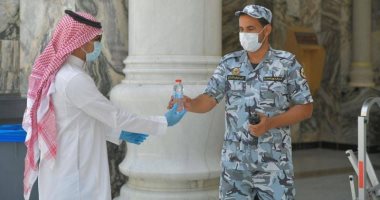 شئون الحرمين توزع أكثر من 60 ألف عبوة ماء على العاملين بالمسجد الحرام