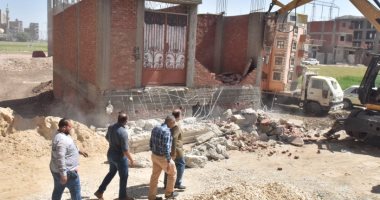 محافظ أسيوط: تنفيذ 3636 إزالة مخالفات بناء وتعديات على الأراضى خلال شهرين