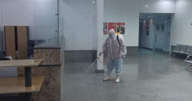 صور.. أعمال تعقيم مكثفة بمستشفى حميات الأقصر لحماية المواطنين من عدوى كورونا 