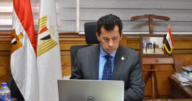 وزير الرياضة يشارك في مؤتمر اللجنة الطبية بالأولمبية مع الاتحادات بالفيديو كونفرانس
