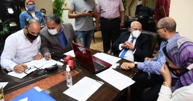 محافظ بورسعيد: غرفة العمليات لم ترصد حالات مرضية ولا شكاوى من الطلاب