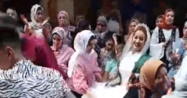 تجمعات بفرح شعبى فى الإسكندرية دون مراعاة الإجراءات الاحترازية.. فيديو