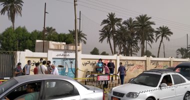  انتظام دخول طلاب الثانوية العامة للجان الامتحانات بأوسيم