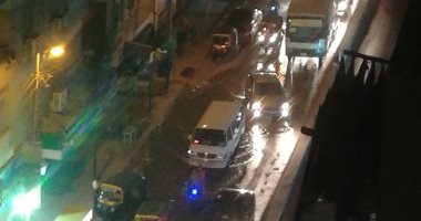 شكوى من طفح مياه الصرف الصحى فى شارع عين شمس  الرئيسى بالقاهرة
