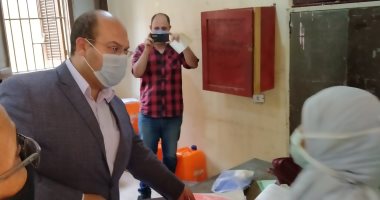 صور .. نائب محافظ الجيزة يتفقد لجان امتحانات الثانوية العامة بأوسيم 