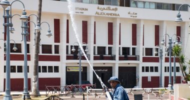 صور.. إجراءات احترازية باستاد الإسكندرية استعدادا لعودة النشاط الرياضى