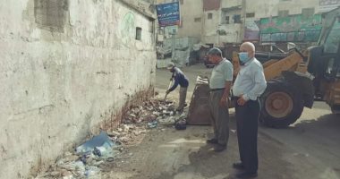 رئيس مدينة الحسينية: رفع قمامة من أمام لجنة معهد الفتيات الأزهرية 