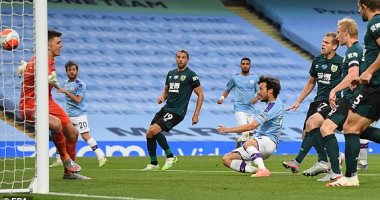 مانشستر سيتي يمطر شباك بيرنلي بخمسة أهداف في الدوري الإنجليزي