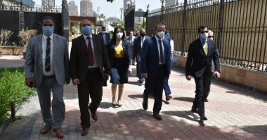 وزير الرياضة يطلق الحاضنة الأولى لريادة الأعمال بمركز شباب الجزيرة 