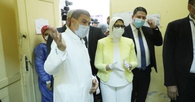 وزيرة الصحة تطمئن على سير العمل بالقوافل العلاجية بوحدة صحة المستقبل بأكتوبر