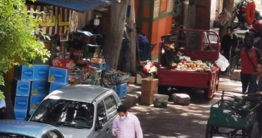 شكوى من انتشار الباعة الجائلين بشارع إيران بالجيزة