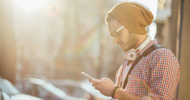 تعملها إزاى؟.. كيفية التخلص من رسائل الـ"Spam" على هاتف أيفون أو أندرويد
