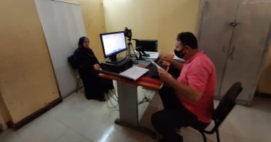 صور .. القومى للمرأة بالشرقية يستخرج 100 بطاقة رقم قومى مجانا للسيدات والفتيات