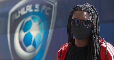 عودة المحترفين إلى الهلال استعدادا لاستئناف الدورى السعودى.. صور