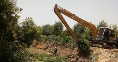 تطهير الترع والمصارف وتسوية وتمهيد الجسور بالبحيرة.. صور