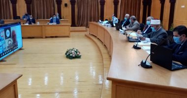 محو أمية 4أشخاص شرط التخرج فى الكليات النظرية بجامعة الأزهر.. اعرف التفاصيل