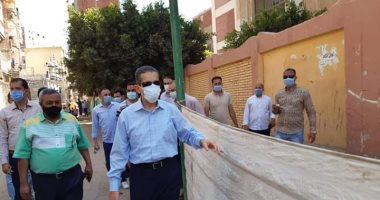 محافظ الغربية يتابع توفير الممرات الآمنة بلجان الثانوية ببسيون.. صور