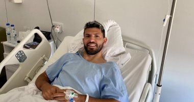 أجويرو مهاجم مانشستر سيتي يُجري جراحة ناجحة فى برشلونة 