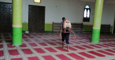 صور.. حملة تطهير وتعقيم شاملة فى مساجد كفر الشيخ