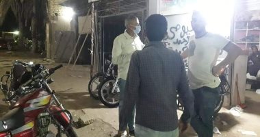 تشميع 3 محلات ومغسلة خالفت مواعيد الحظر ببنى سويف