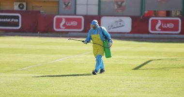 شاهد..الأهلي يعقم ملعب التتش قبل انطلاق مران الفريق بعد توقف كورونا