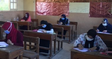 طلاب القسم الأدبى بالثانوية الأزهرية يؤدون اليوم امتحان مادة الفرنساوى
