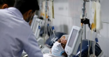 إقالة مسئولين بـ"FDA" بسبب تصريحات خاطئة عن بلازما المتعافين
