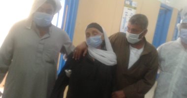 تعافى ثانى معمرة عمرها 86 عاما من كورونا وخروجها من مستسفى العزل بالشرقية