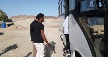 مجلس مدينة مرسى علم يوفر أتوبيس لنقل طلاب قرية أبو غصون لامتحانات الثانوية 