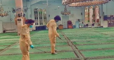 شباب شبرا مصر يستمرون فى تعقيم المساجد وفقا للاجراءات الاحترازية