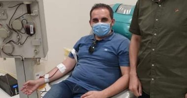 طبيب متعافى من كورونا في المنيا يتبرع بالبلازما لإنقاذ المصابين.. صور