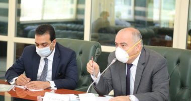 محافظ قنا: وصول جهاز PCR لمستشفى حميات نجع حمادى 