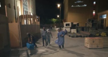 صور.. تعقيم وتطهير المستشفى العام والمنشآت الحيوية بوسط مدينة الأقصر