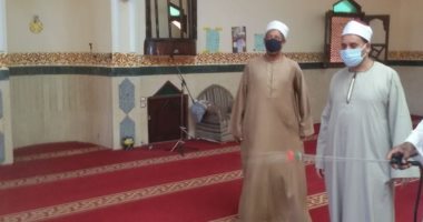 صور.. وكيل أوقاف الأقصر: تكثيف تعقيم وتطهير المساجد والمقرات الإدارية